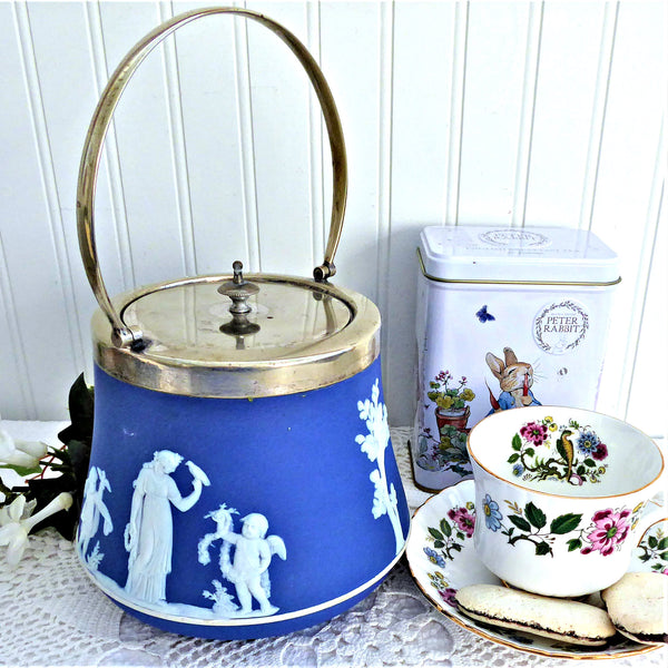 1910-Wedgwood-bluejasperdip-