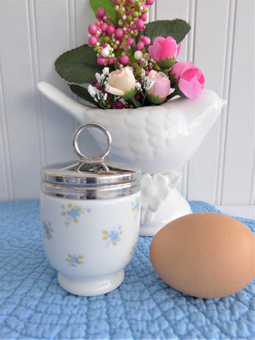 Cottage Flowers Egg Coddler Royal Worcester Astley Single 1980s Blue Chintz