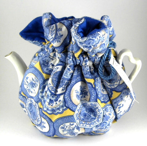 Tea Cozy Padded Blue And White Plates On Yellow Blue lining USA Handmade