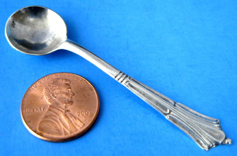 Antique Silver Salt Spoon Hallmarked Birmingham UK 1901 Miller Brothers Silver Gothic