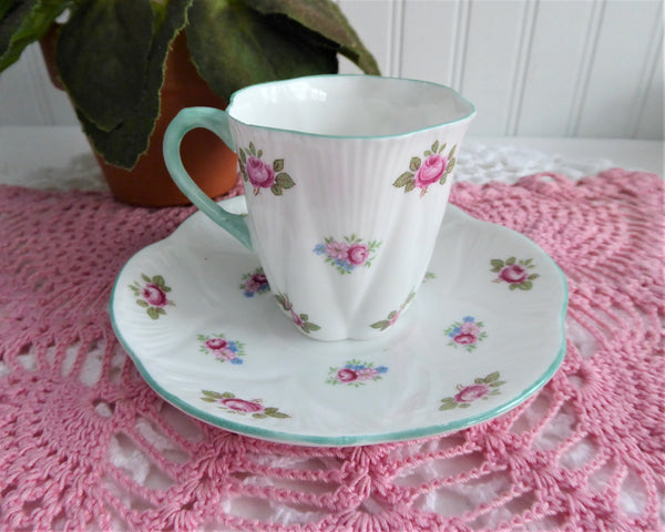http://www.antiquesandteacups.com/cdn/shop/products/1950s-Shelley-tall-dainty-Rosebud-demi-teacup-aa_grande.jpg?v=1637177822