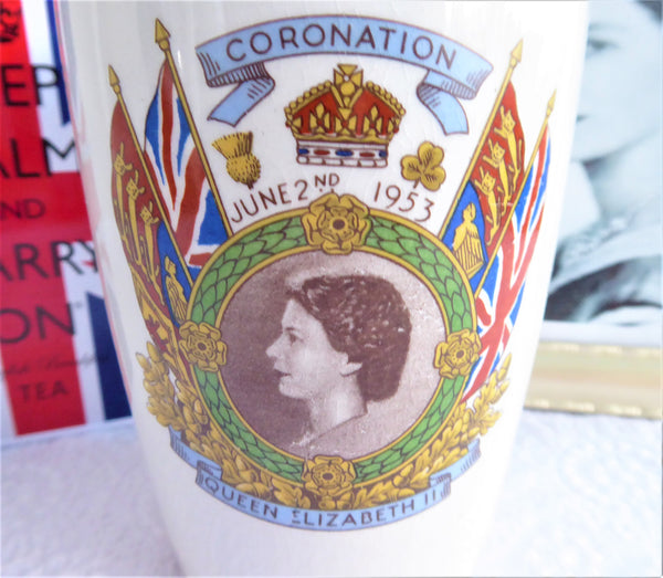 Cup Queen Elizabeth II Coronation Beaker 1953 Nelson Ware White
