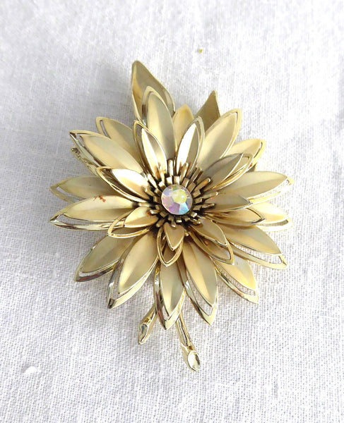 Brooch Large Gold Flower Pin 1960s Aurora Borealis Rhinestone Center D –  Antiques And Teacups