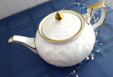 Elegant Aynsley Golden Crocus Teapot Petal Molded White And Gold 1985-1989 20 Oz