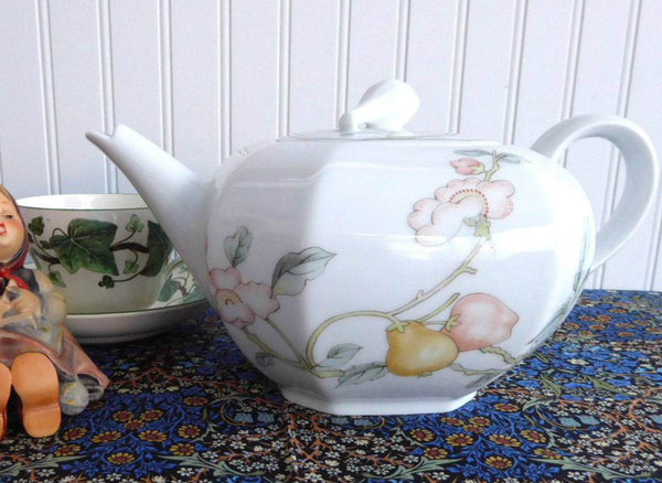 Teapot Fruit Garden Villeroy And Boch Large Bavarian Porcelain 1980s Heinrich