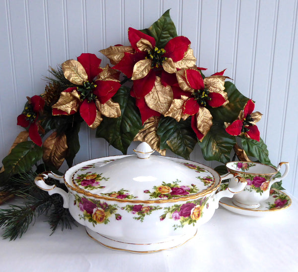 Royal Albert Old Country Roses Round Covered Vegetable Large 50 