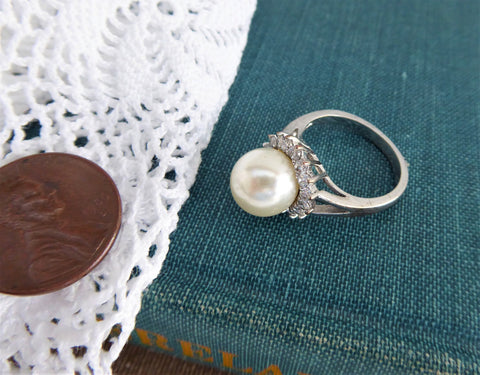 Halo Ring Faux Pearl CZ 1990s Tea Party Large Pearl Silver White Elegant