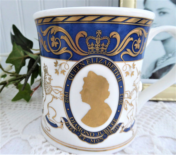 Mug Queen Elizabeth II Diamond Jubilee Dunoon English Fancy Bone