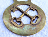 Edwardian Horse Brass Crossed Keys Peerless England 1900 Harness Ornament