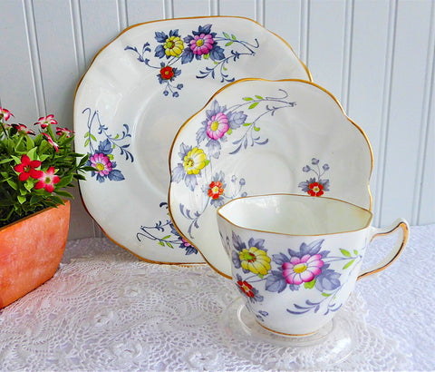 Rosina England Cup and Saucer With Plate Art Deco Stylized Floral 1948-1952