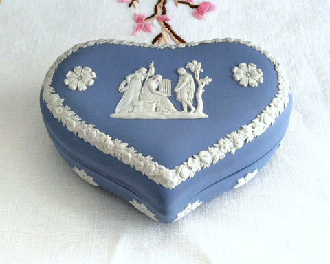 Wedgwood Jasperware Heart Shape Lidded Box Group With Cage 1960s