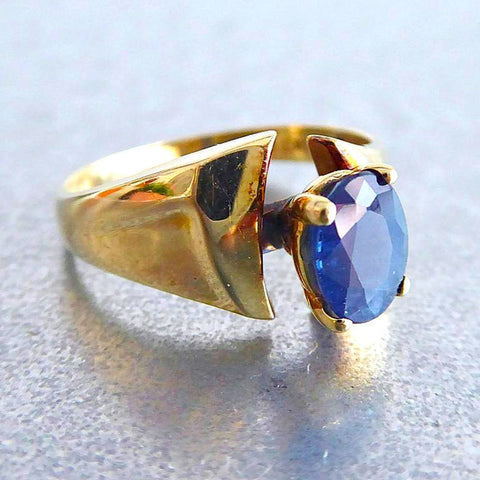 Natural Sapphire Ring 14kt Gold Oval Blue 1 Carat Solitare 1970s Flare Mount