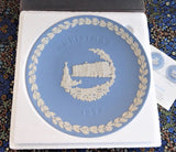 Wedgwood Christmas Plate 1979 Buckingham Palace London Blue White Jasper Boxed