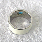 Ring Square Princess Cut Blue Stone White Enamel Size 6 Silver Plated 1990s