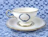 Tea Cup And Saucer Castleton USA Empire Blue Wreath Burnished Gold Trim 1950s - Antiques And Teacups - 3
