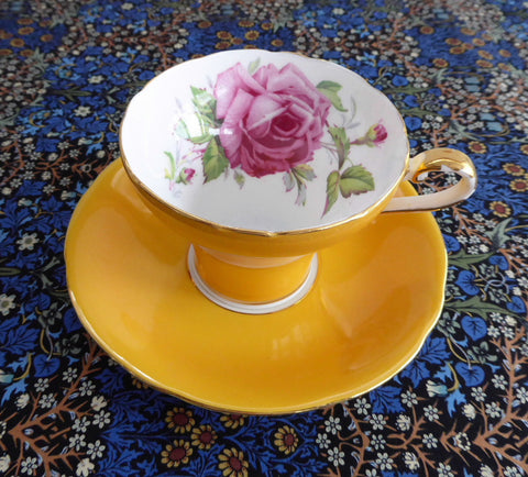 Aynsley Corset Cup And Saucer Goldenrod Rose Center 1940s Bone China Tea Party - Antiques And Teacups - 1