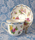 Dresden Spray Breakfast Size Cup And Saucer Roy Kirkham Flowers Floral Bone China - Antiques And Teacups - 4