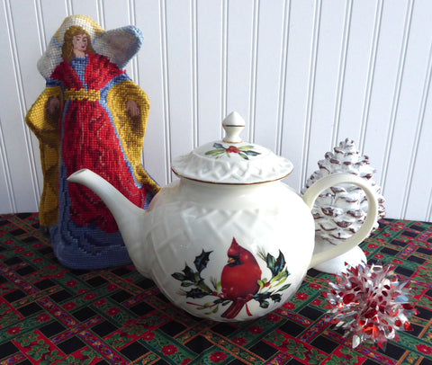 Lenox Winter Greetings Large Teapot American Red Cardinal Holly Christmas Tea - Antiques And Teacups - 1