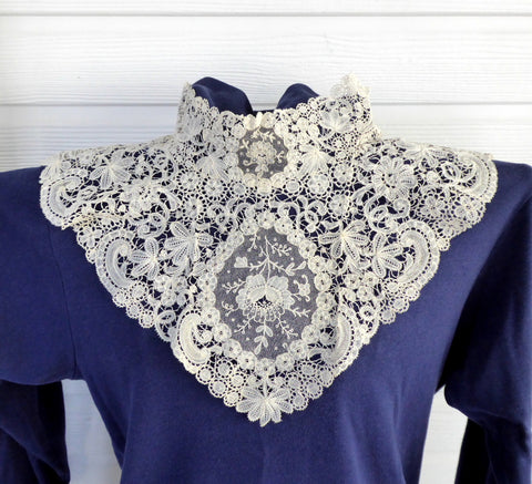 Antique Lace collar Point de Gaze Mixed Lace Brussels 1800s Hand Made – Antiques And Teacups