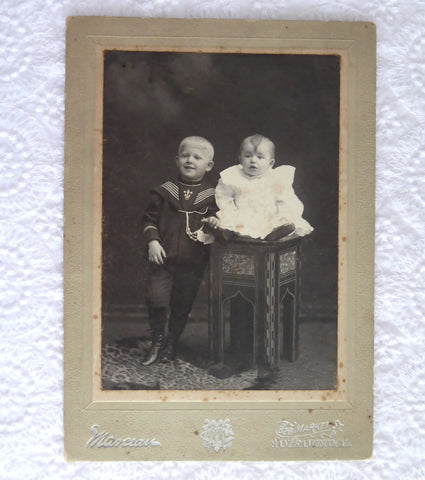 Cabinet Card Photo Pair Of Children Wisconsin 1870-1880s Mid Victorian Ephemera