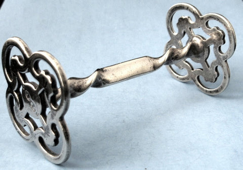 Victorian Era Kniferest Quatrefoil Pierced Ends Twist Bar Antique 1890s England