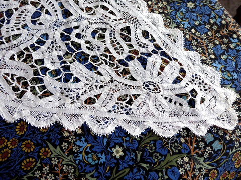Antique Lace Collar Tape Lace Bobbin Lace Flemish 1900 Hand Made White –  Antiques And Teacups