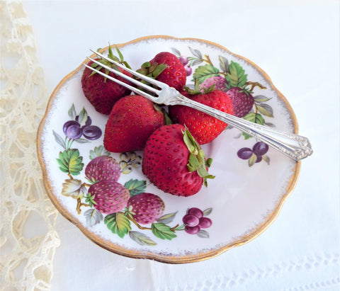 Strawberry Fork Fair Oak Rogers Oak 2 Prong Fork 1910s Silver Plate No Monogram 5 Inch