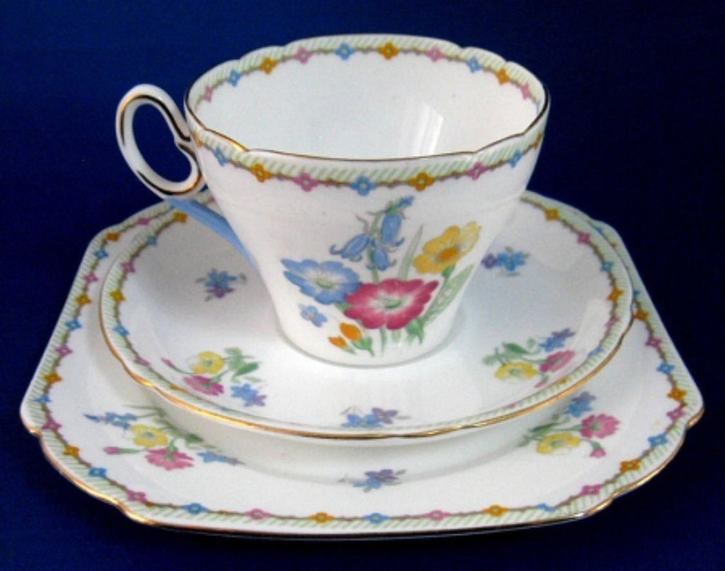 Shelley Old Wildflowers Teacup Trio Art Deco Old Cambridge Shape Gold