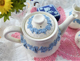 Teapot Wedgwood Embossed Blue On White Grapevine Large 4-6 Cups 1940s