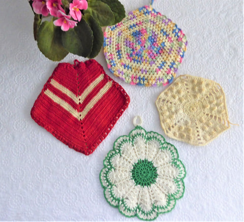 Crocheted Potholders 4 Hand Made 1950s Flower Chevron Popcorn Stitch Variegated