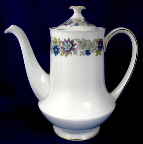 https://www.antiquesandteacups.com/cdn/shop/products/1950s-Paragon-Cherwell-coffeepot-aa_large.jpg?v=1649255861