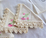 Teacup Appliqued Embroidered Tablecloth Pockets 4 Napkins 1950s Card Table 26X28