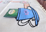 Teacup Appliqued Embroidered Tablecloth Pockets 4 Napkins 1950s Card Table 26X28
