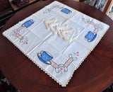 Teacup Appliqued Embroidered Tablecloth Pockets 4 Napkins 1950s Card Table 26X28