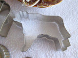 Tin Cookie Cutters Biscuit Nickel Vintage Set Of 4 Butterfly Cow Heart Strap Biscuit Green Handle