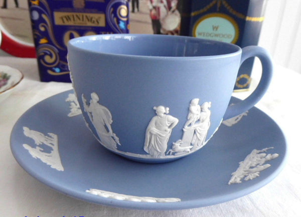 1956-Wedgwood-jasperware-