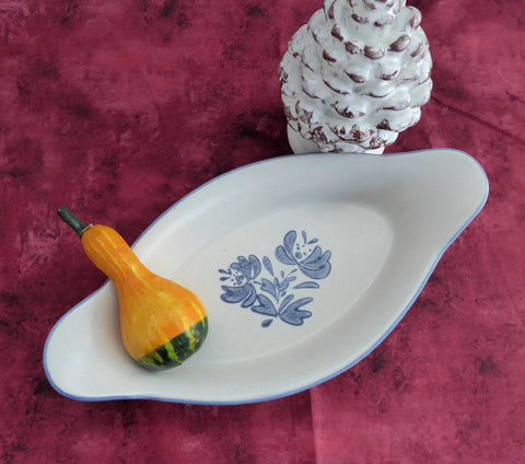 Pfaltzgraff Yorktowne Large Au Gratin 1960s USA Blue White