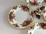 Royal Albert Old Country Roses 4 Tea Bread Plates 6.25 Inch England 1962-1974