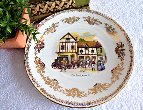 Decorative Plate Old Coach House York 1970s England Bone China 9.5 Inch Gainsborough