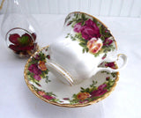 Old Country Roses Royal Albert Cup And Saucer English Made 1974-1992 Brush Gold