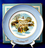 Boxed Christmas Plate Christmas 1977 E Wedgwood Carollers In The Snow Blue Border