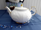 Elegant Aynsley Golden Crocus Teapot Petal Molded White And Gold 1985-1989 20 Oz