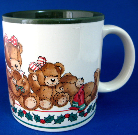 Christmas Mug Teddy Bears Holly Potpourri Press 1980s Green Holiday Cocoa Tea