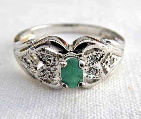 Unique Silver Emerald Promise Ring for Her, Womens Emerald Silver Ring,  Womens Promise Ring, Emerald Engagement Ring, Dainty Emerald Ring - Etsy