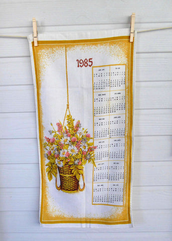 Long Calendar Towel 1985 Tea Towel Dish Towel Linen English French Retro Kitchen Decor