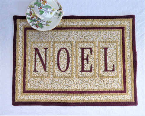 Christmas Noel Luxe Placemat Centerpiece 90s Metallic Gold Tapestry Dinner Party Holiday