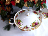 Royal Albert Old Country Roses Round Covered Vegetable Large 50 Ounce 1990s Lidded