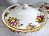 Royal Albert Old Country Roses Round Covered Vegetable Large 50 Ounce 1990s Lidded