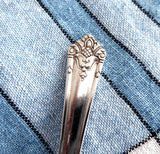 Sugar Spoon Her Majesty Rogers 1847 USA Sugar Shell 1930s International Silver - Antiques And Teacups - 3