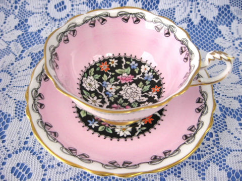 Cup And Saucer Paragon Queen Elizabeth II Wedding 1939 Indian Tree Pink - Antiques And Teacups - 1